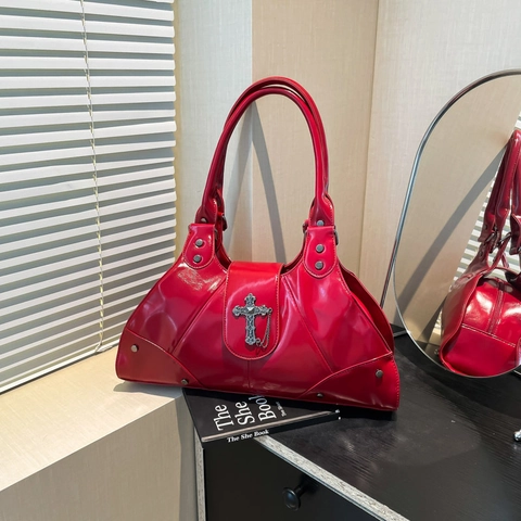 Borsa Tote Gothic Punk Da Donna In Pelle PU Lucida Pendente A Croce Borchie Y2K Retro Borsa A Tracolla Grande
