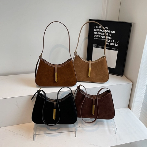 Borsa Sottobraccio Da Donna In Pelle PU Scamosciata Smerigliata Vintage Borsa A Tracolla Hobo A Mezzaluna Retrò Stile Versatile
