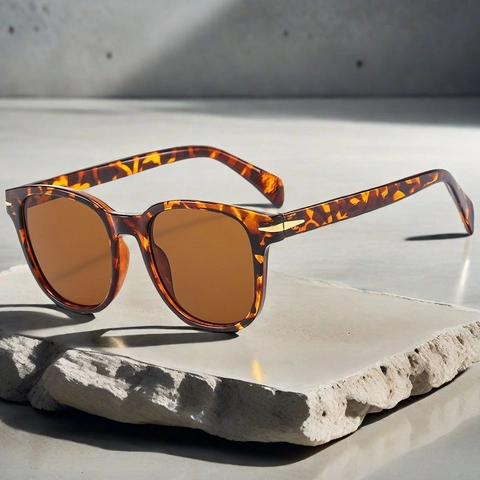 Lunettes De Soleil Carrées Style Œil De Chat Vintage Protection UV400 Monture PC Décoration Flèche Métal Femmes Hommes