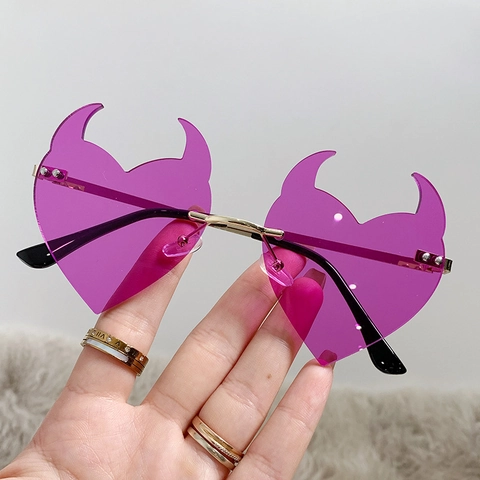 Teufelshorn Herz Sonnenbrille Randlos Irregulär Lustige Party Brille Metallrahmen Mode Gläser Für Damen Und Herren
