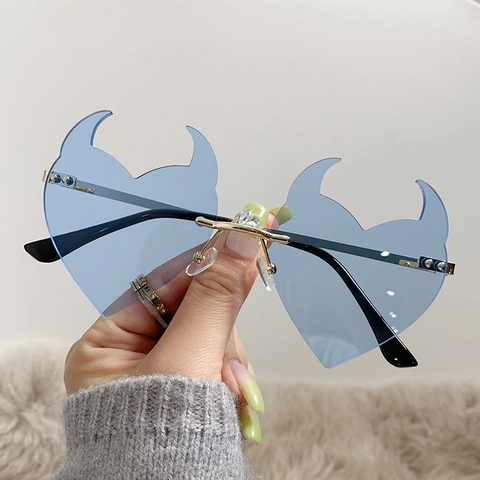 Teufelshorn Herz Sonnenbrille Randlos Irregulär Lustige Party Brille Metallrahmen Mode Gläser Für Damen Und Herren