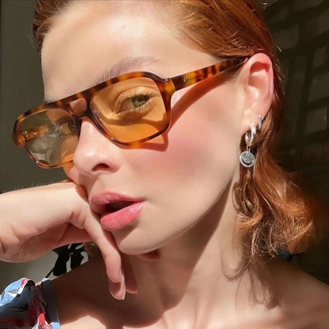 Occhiali Da Sole Quadrati Retro Doppio Ponte Protezione UV400 Stile Pilota Vintage Montatura PC Leggera Moda Unisex