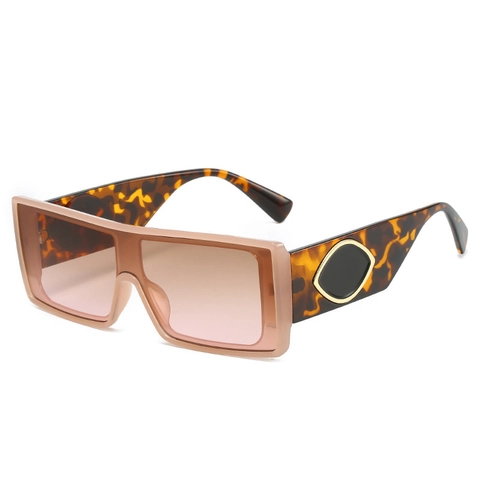 Square Sunglasses Women Vintage Large Frame PC UV400 Protection Trendy Eyewear With Metal Decor