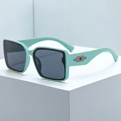 Fashion Oversized Square Sunglasses UV400 Protection PC Frame AC Lens Metal Decor Modern Retro Shades For Women Men