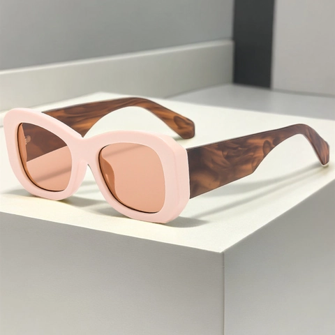 Square Sunglasses UV400 Protection Retro PC Frame Wide Temples Fashionable Eyewear For Travel Driving And Parties Unisex