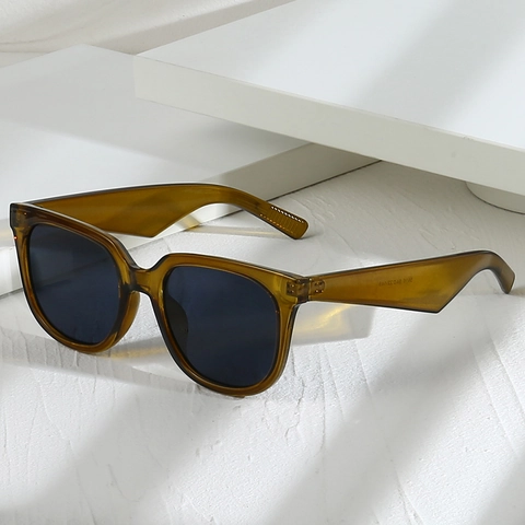 Fashion Square Sunglasses PC Frame UV400 Protection Luxury Trendy Outdoor Eyewear For Women And Men Eyeglasses