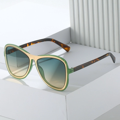 Fashion Oversized Square Sunglasses Vintage PC Lenses Metal Plastic Frame UV400 Protection Gradient Color Luxury Style