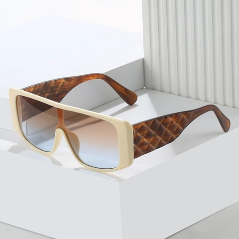 Oversized Square Sunglasses Fashion Shield Integrated Lens UV400 PC Quilted Pattern Temples Luxury Chic Travel Shades