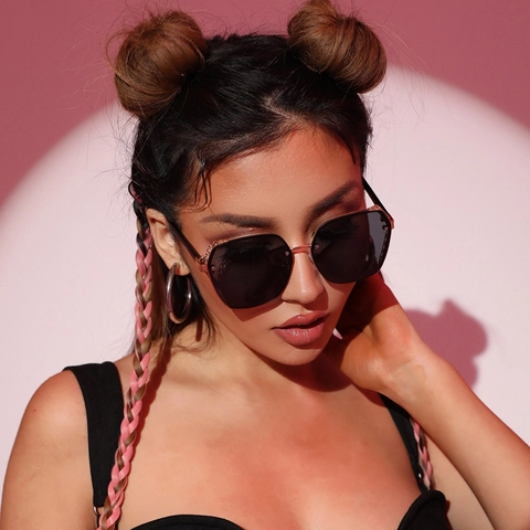 Oversized Geometric Sunglasses Metal Frame Hollow Design PC Lenses UV400 Protection Fashion Punk Style Unisex Eyewear