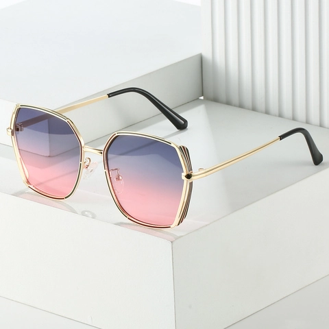 Fashion Geometric Square Sunglasses Metal Frame Gradient PC Lens UV400 Protection Outdoor Travel Eyewear For Women