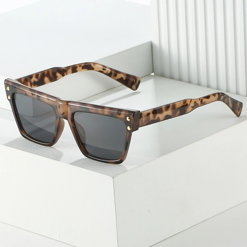 Retro Square Frame Sunglasses UV400 Protection PC Eyewear With Gold Rivets Fashion Candy Colors For Women Men