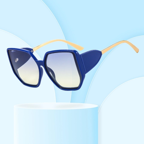 Oversized Square Sunglasses For Women Geometric PC Frame Metal Temples UV400 Protection Retro Fashion Eyewear Trendy