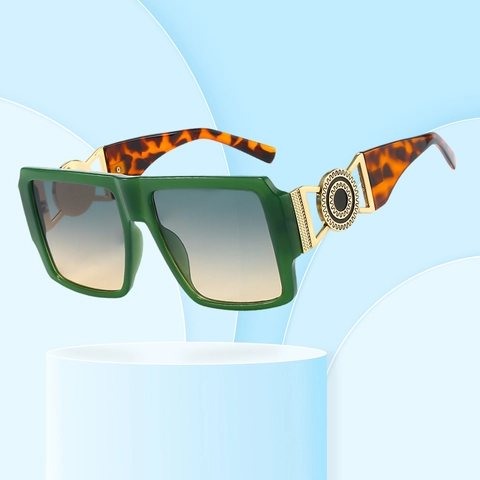 Oversized Square Sunglasses For Women Luxury Fashion Retro Gradient Lens UV400 Protection PC Frame Metal Decoration