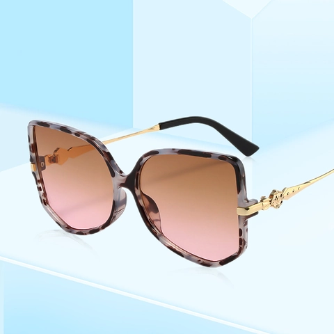 Oversized Square Butterfly Sunglasses Women PC Gradient Lenses UV400 Protection Gold Floral Embossed Metal Temples Fashion