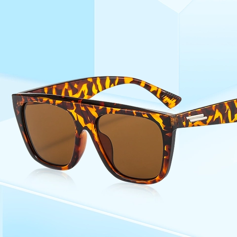 Fashion Oversized Square Sunglasses Vintage Flat Top PC Frame UV400 Protection Metal Decoration Retro Shades