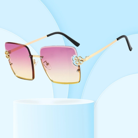 Oversized Square Sunglasses For Women Metal Frame Gradient Lens UV400 Protection Hollow Flower Temple Fashion Eyewear