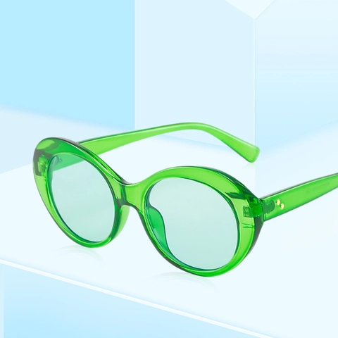 Lunettes De Soleil Ovales Rétro Femmes Monture PC UV400 Protection Rivets Métalliques Vintage Style Oeil De Chat