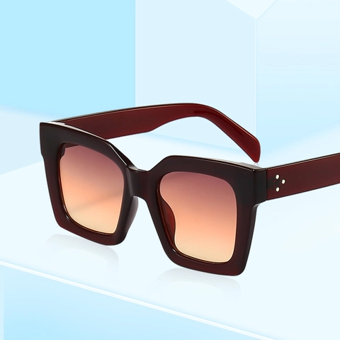 Oversized Square Sunglasses UV400 Protection Vintage PC Frame Rivet Decor Fashion Trendy Eyewear Unisex