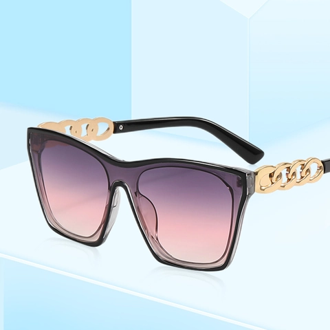 Oversized Square Sunglasses Women Fashion UV400 Protection Retro PC Frame With Metal Chain Temples Luxury Eyewear