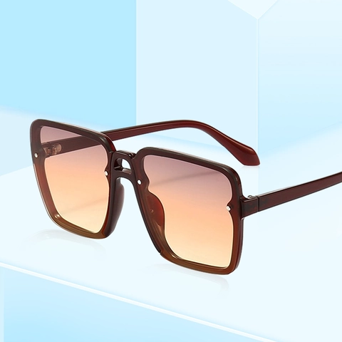 Oversized Square Sunglasses For Women Men PC Frame Gradient Lenses UV400 Protection Retro Vintage Fashion Eyewear Rivets