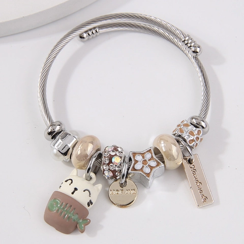 Pulsera de Dijes de Gato y Espina de Pescado para Mujer Brazalete de Acero Inoxidable Aleación Cuerda Trenzada Strass Perla Artificial
