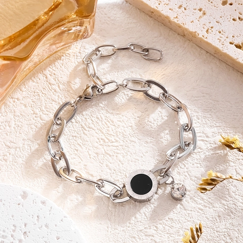 Damen Titanstahl Armband Römische Zahlen Runder Schwarzer Anhänger Strass Eingelegt Gliederkette Mode Schmuck Handschmuck