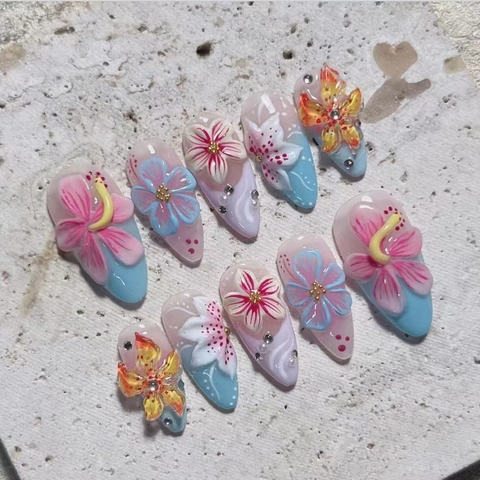 3D Floral Relief Press On Nails Almond Shape Gradient Sweet Style Artificial Nail Tips Artificial Pearls Rhinestones