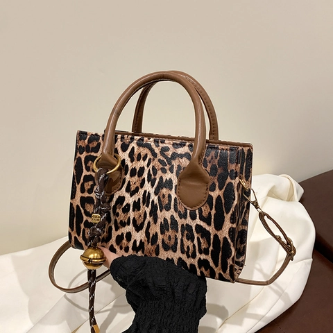 Women Fashion Leopard Print PU Leather Handbag Small Square Shoulder Crossbody Bag With Gold Bell Pendant Casual Urban Tote Bag