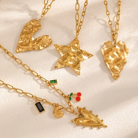 Collana con Ciondolo a Cuore e Stella in Acciaio Inossidabile 304 Strass Oro 18K Martellato Texture Geometrica per Donna
