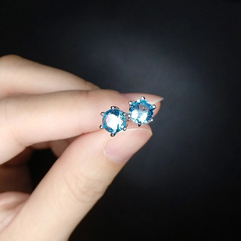 Classic Six-Prong Round Copper Rhinestone Stud Earrings For Unisex Minimalist Geometric Jewelry Accessory Daily Party Wear
