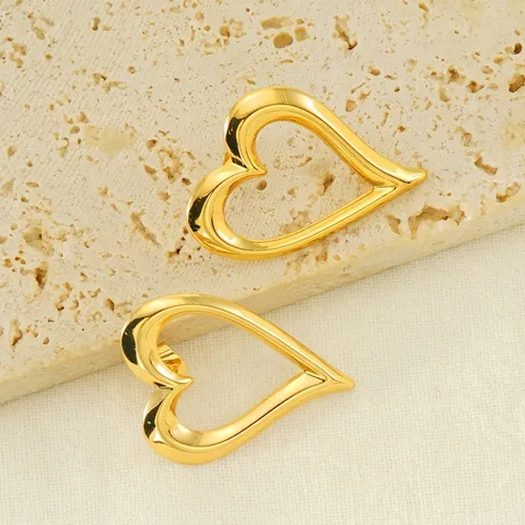 Hollow Heart Stud Earrings 18K Gold Plated Stainless Steel Polished Minimalist Vintage Style Jewelry For Women