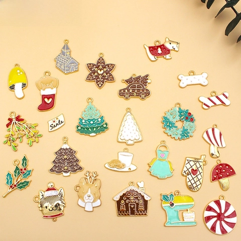 Vintage Weihnachten Legierung Emaille Charms Für Schmuckherstellung DIY Weihnachtsbaum Schneeflocke Weihnachtsmann Anhänger Halskette Zubehör