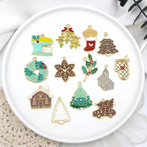 Vintage Weihnachten Legierung Emaille Charms Für Schmuckherstellung DIY Weihnachtsbaum Schneeflocke Weihnachtsmann Anhänger Halskette Zubehör