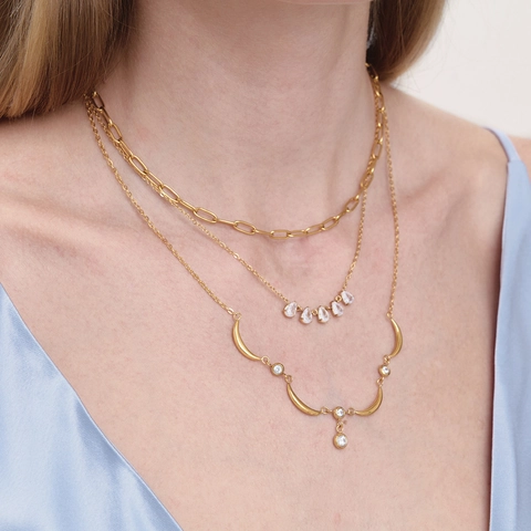 Collar de Circonia Goutte de Agua en Acero Inoxidable Chapado en Oro de 18 Quilates Pendientes Celestiales Joyería Elegante
