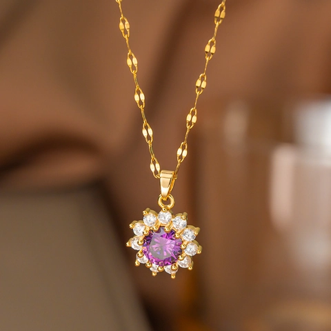 Titanium Steel Sunflower Pendant Necklace Elegant Zirconia Flower Jewelry For Women Sweet Gold Chain Niche Design Accessory