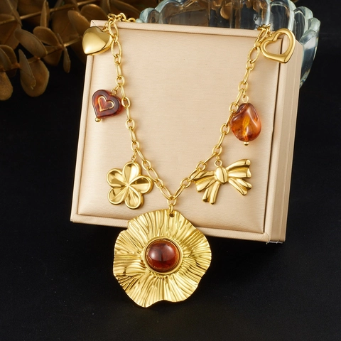 Vintage Gold Plated Stainless Steel Pendant Necklace Brown Resin Heart Flower Bowknot Charms Bohemian Jewelry For Women