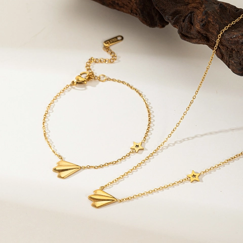 Set Di Gioielli Minimalista In Acciaio Inossidabile Placcato Oro Pendente Aereo Di Carta E Stella Collana E Bracciale Per Donna Stile Dolce