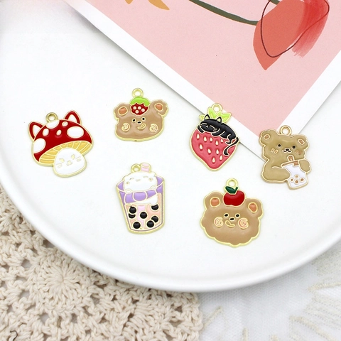 Schattige Cartoon Kat Beer Emaille Legering Hangers Voor DIY Oorbellen Ketting Sieraden Maken Koreaanse Stijl Aardbei Paddestoel Melk Thee