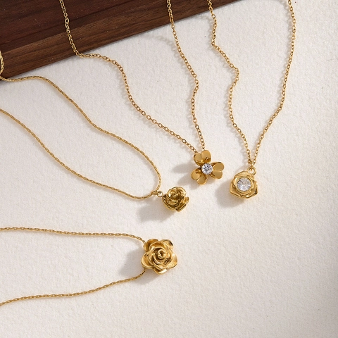 Collar con Colgante de Flor de Acero Inoxidable Minimalista con Circonia Chapado en Oro 18K Cadena de Clavícula Joyería Mujer