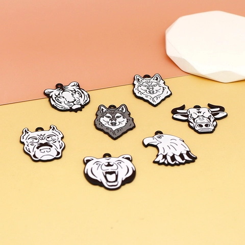DIY Schwarz und Weiß Biest Tierkopf Legierung Emaille Charms Für Schlüsselanhänger Schmuckherstellung Tiger Wolf Adler Löwe Büffel Anhänger