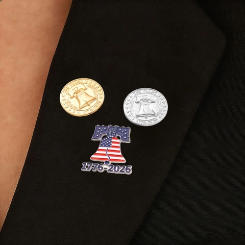 USA Anniversary Commemorative Brooch Pin Zinc Alloy 3D Relief Liberty Bell Badge Rhinestone Enamel Patriotic Jewelry Set For Independence Day Unisex