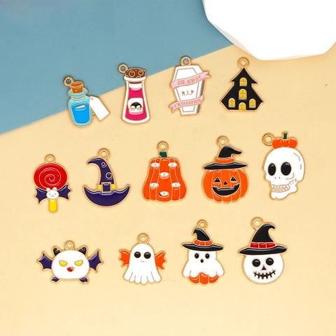 Pendentifs d'Halloween en Alliage de Zinc Émaillé DIY Citrouille Fantôme Chapeau de Sorcière Squelette pour Collier Bracelet
