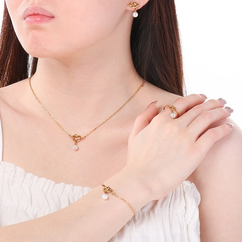 Ensemble de Bijoux Chic en Acier Inoxydable Nœud Perles Artificielles Pour Femmes Plaqué Or Argent Collier Bracelet Boucles d'Oreilles Bague