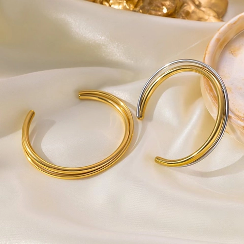 Dubbellaagse Criss Cross Manchet Armband Roestvrij Staal 18K Verguld Minimalistisch Geometrisch Open Armband Voor Vrouwen