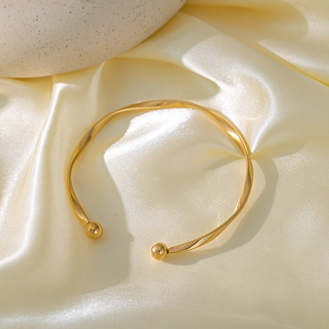 Gedraaide Manchet Bangle Armband Roestvrij Staal Mobius Ontwerp Open Minimalistische Mode Sieraden Voor Vrouwen
