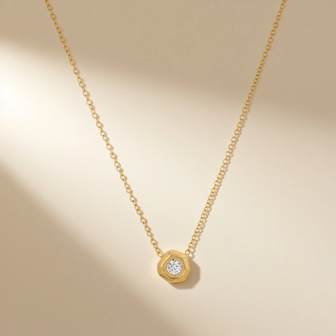 Collana Con Pendente Esagonale Geometrico Acciaio Al Titanio Placcato Oro 18K Zircone Rotondo Gioielli Eleganti Da Donna