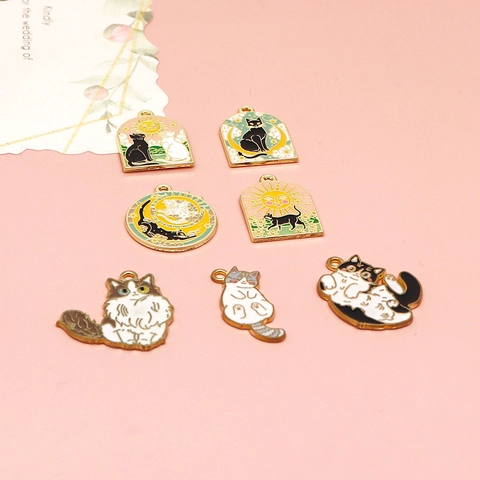 DIY Cat Charms Zinc Alloy Enamel Drip Oil Pendants For Keychain Necklace Making Cute Kitten Moon Sun Design Accessories