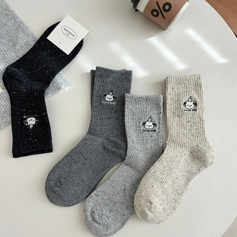 Damen Baumwolle Crew Socken Süße Cartoon Hund Stickerei Meliert Strick Mittelhohe Socken Japanischer Stil Atmungsaktiv