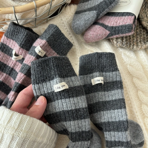 Damen Wollmischung Gestreifte Wadenhohe Socken Verdickte Warme Strick Socken Mit Stoffetikett Gerippt Winter