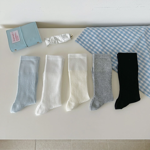 Damen Rippstrick Socken Gekämmte Baumwolle Atmungsaktiv Vertikale Streifen Japanischer JK Stil Dünne Einfarbige Crew Socken